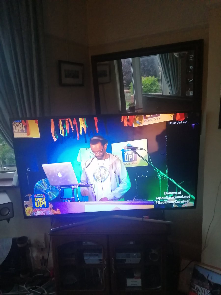 rogerg44's tweet photo. Great set for virtual 2020 @StPaulsCRNVL #angelmel step forward DJ Don Dada  @djstylebig @cymyem @Ballinree7 @StacieJShelton @Ujimaradio https://t.co/jXSeEzsmnG