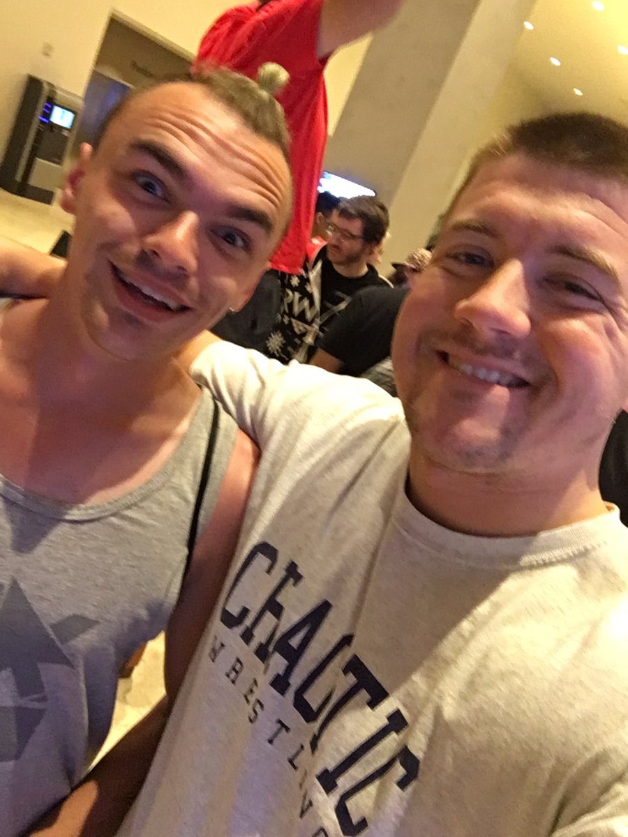 Primetime_NE's tweet photo. #RTXMemories #RTX2017 https://t.co/l6K5sSELpg