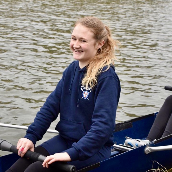 HCBC's tweet photo. Next meet Beth Merrifield, 1/4 of the Women's LBCs: "Hello, I’m Beth, I’m a 2nd year Vet med, as one of the 4 women’s LBCs I’m looking forward to helping and motivating the next year group of rowers and welcoming them into the HCBC family 💓" https://t.co/kEFJ1ptV8g