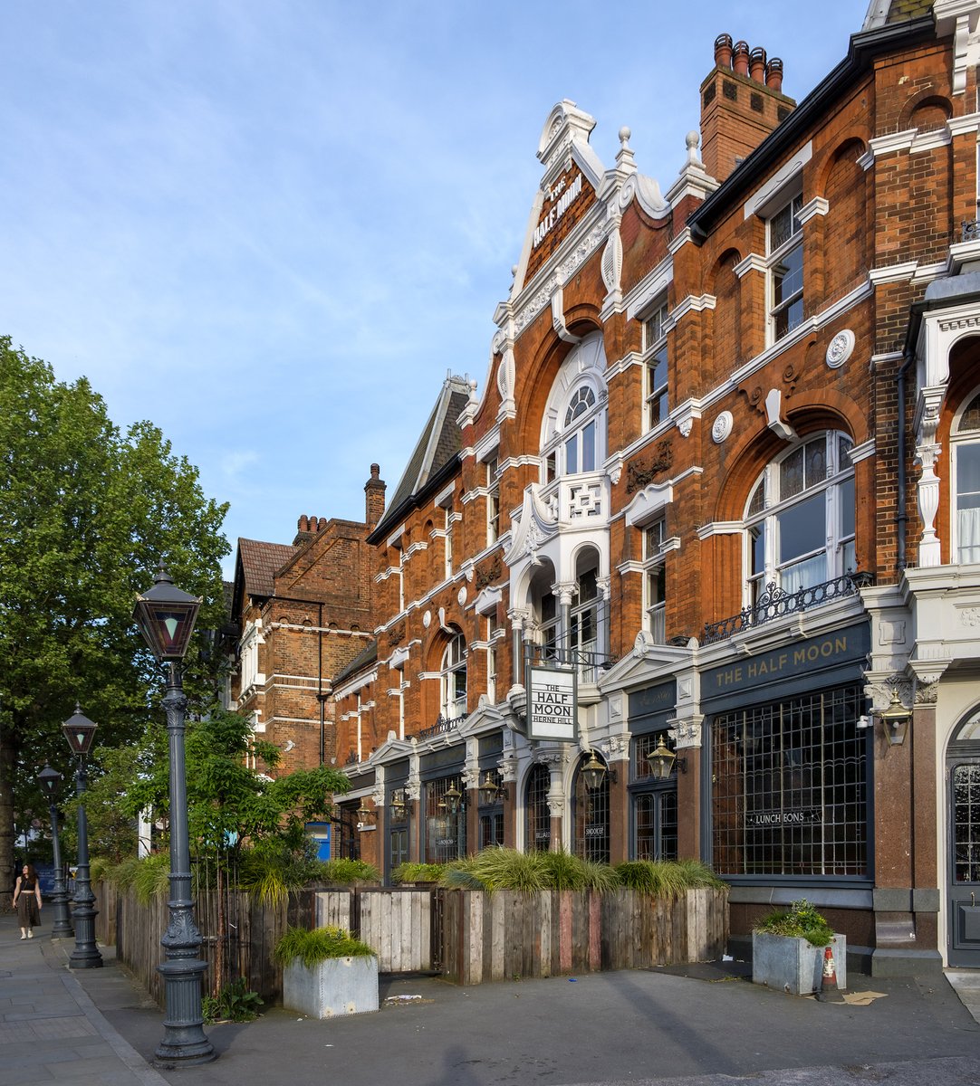 Pubs are such a fundamental part of British society, and their unique architecture is a defining feature of British cities. I won't be going back immediately, but in honor of their reopening, here's a thread of empty pubs during lockdown.Half Moon Pub - Herne Hill