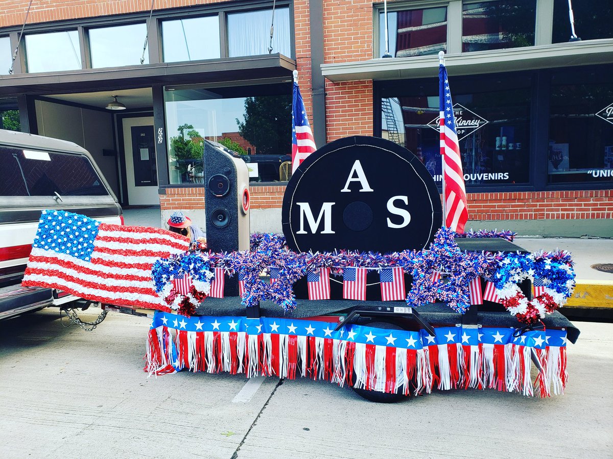 ModernAudioSol's tweet photo. Happy 4th of July!!! #WeAreMASLoud #4thofJuly #caraudio #4thofJuly2020 #FourthofJuly #IndependanceDay #July4th2020 #BassHouse https://t.co/VWLbV6oqwl