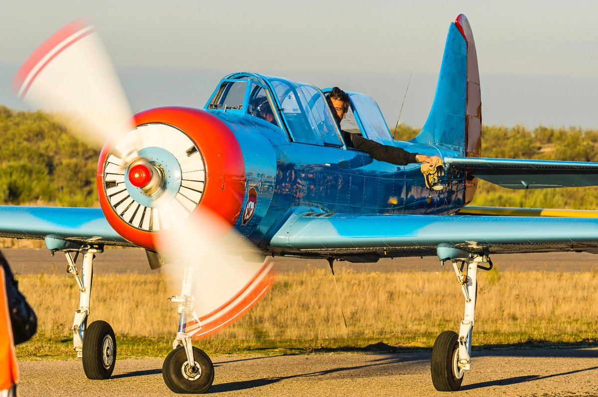 FOTOgrAAMA's tweet photo. Nuestro socio José Luís Celada @joseluiscel envia estas preciosas fotos 📷 de la Asociación Jacob52 @jacob52es en el #Aerodromo de #Casarrubios #LEMT #aviation #AvGeek #planespotting #spotters #aviationlovers #aviationnews #aviationdaily #aviationtag #spotter #FOTOgrAAMA #yak52 https://t.co/09yOhjALJK