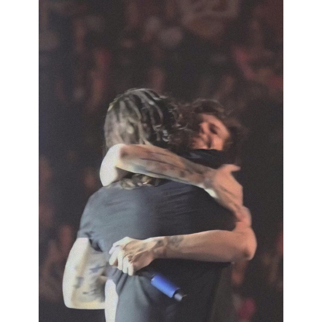 _arixstyles's tweet photo. LARRY ES MÁS REAL QUE YO. 💘

#LarryStylinson https://t.co/tIOAi4CipC