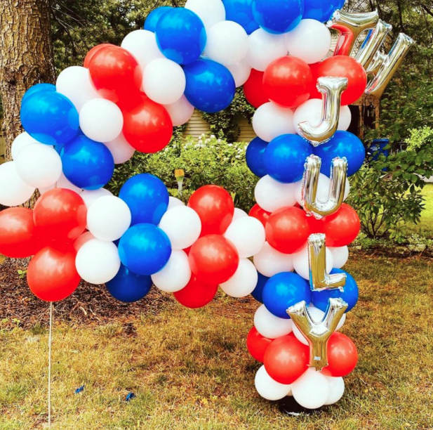 ShowstoppersFun's tweet photo. 🎉🇺🇸Happy Independence Day to ALL! Enjoy the day with family &amp; friends! #USA #America #redwhiteblue #balloons #festive #bbq #outdoorgatherings #July4th2020 #independenceday #nj #northbrunswick #makeitfun #showstoppersplus

https://t.co/SvaXWUY9D8
732-297-0031 https://t.co/cuypOK6ROx