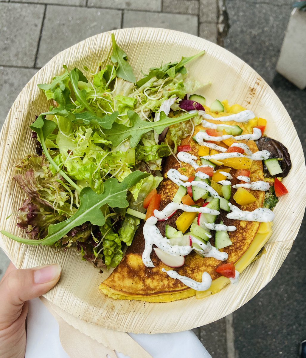 WE ARE OPEN 10:30-3:30 TOMORROW! Some of our favourite brunch items are back! Did you miss our infamous chickpea omlettes? Here’s one stuffed with portabello mushrooms, spinach and vegan cheeze! See you tomorrow!