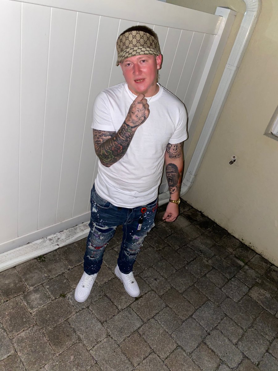 Jnastyjagga's tweet photo. Grandma pray dem demons off me🙏🏼 I know I did something’s and sooner or later it’s gonna cost me🤦🏼‍♂️👣🦍 https://t.co/hqjtRHWMeM