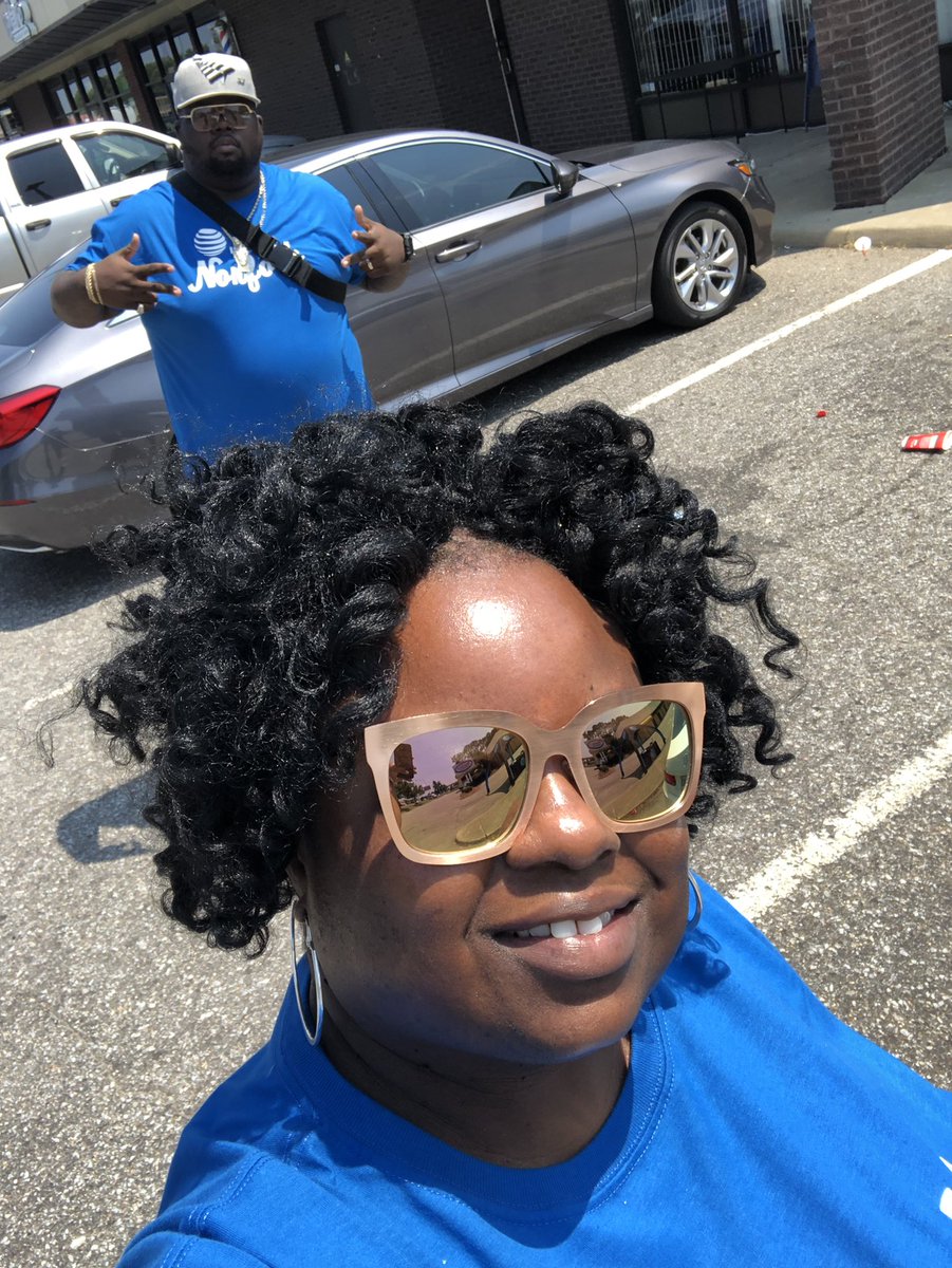 TanyaOkonkwo's tweet photo. Second Super Saturday in the books AT&T and Made in Norfolk Presents Community Day!! #winlocal #BlackOwnedBusiness #attemployee #sevencityslayers #dawgpound @Nelson_TriggaT @cjay0908 @jessegaswintat @GeorgeYearling @brittany_hilker @DaleB1 @404girl https://t.co/9K4KeuzeVR