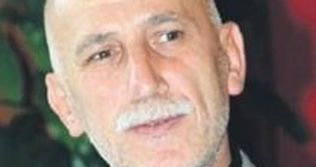 Namuslu bir hikayen varsa seni kimse satın alamaz..

Ömer Lütfi Mete