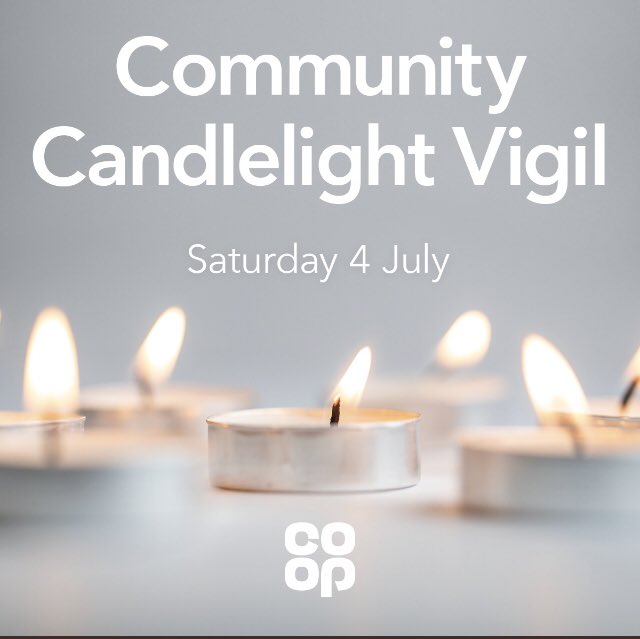 PaghamPioneer's tweet image. Candles lit tonight in a moment of remembrance for all those who have died during this awful pandemic. Thank you to @togethercoalit for this wonderful idea @CoopFuneralcare #COVID19 #candlelightvigil