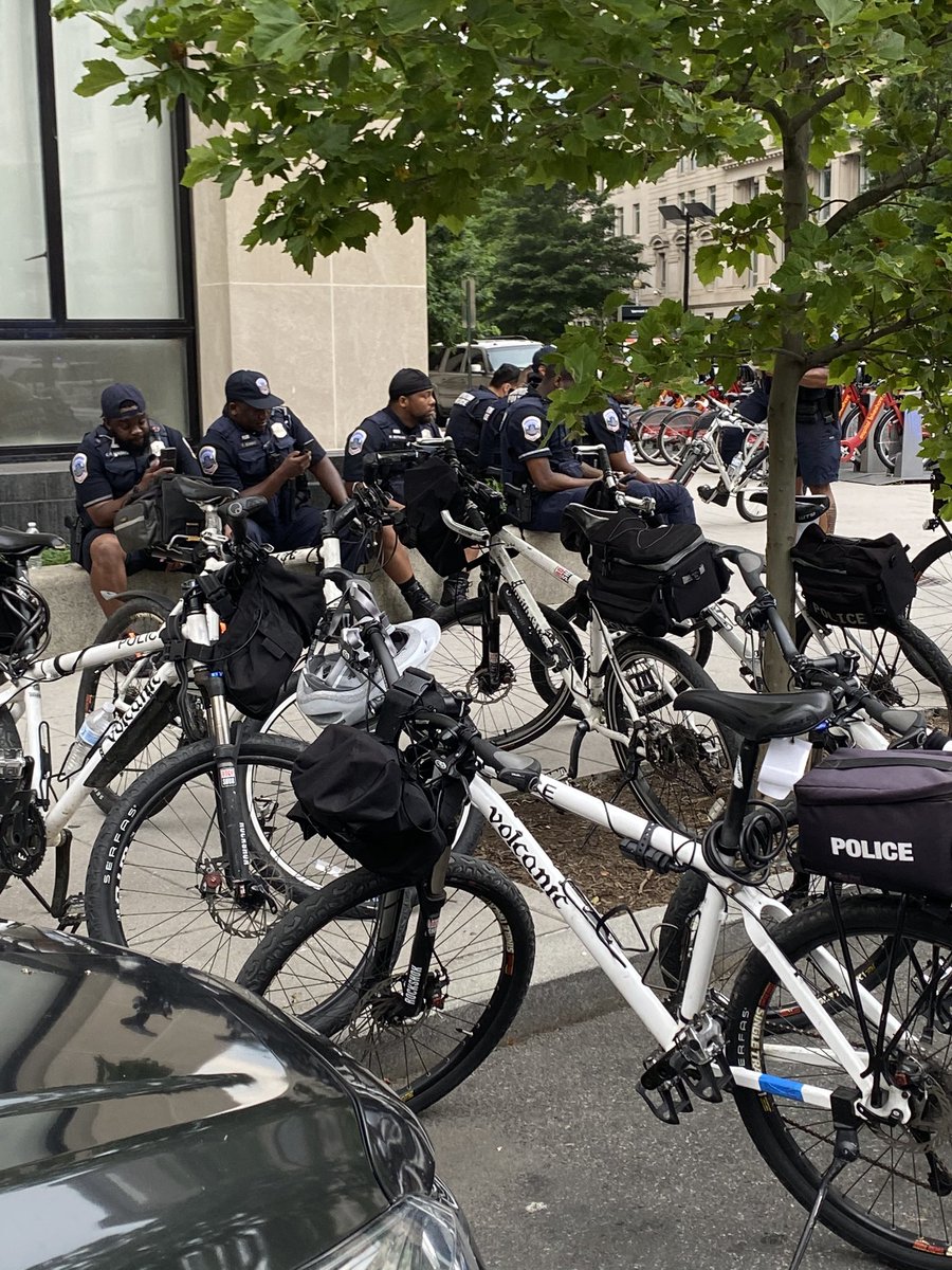 DMVBlackLives's tweet photo. @charlesallen @councilofdc a 1/2 Billion dollar Budget for the @DCPoliceDept is a waste of tax payer money. #DefundMPD and invest into Resources that keep us safe. Mental Health, Schools, Healthcare ect.. #CopsOutOfSchool #investincommunities #BlackLivesMatter #defundThePolice https://t.co/AiHK610SjW