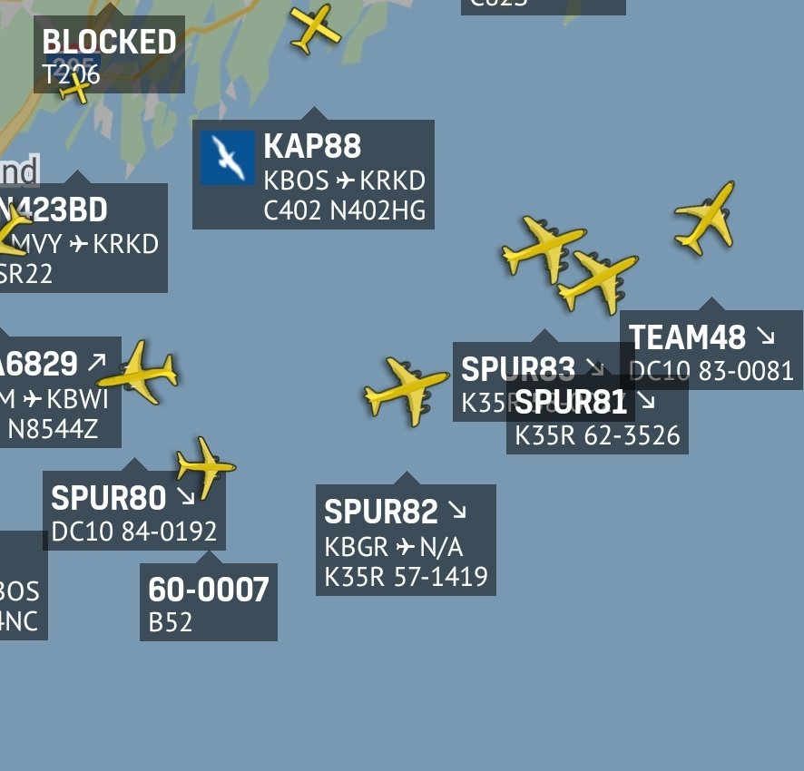 is_keelu's tweet photo. USAF
3Γ KC-135R Stratotanker
#SPUR81 #SPUR82 #SPUR83
2Γ KC-10A Extender
#SPUR80 #TEAM48
1Γ B-52H Stratofortress
#AE5871
Spotted off the coast of #Maine
(Preparing for a flyover?) https://t.co/8nefKjSSPM