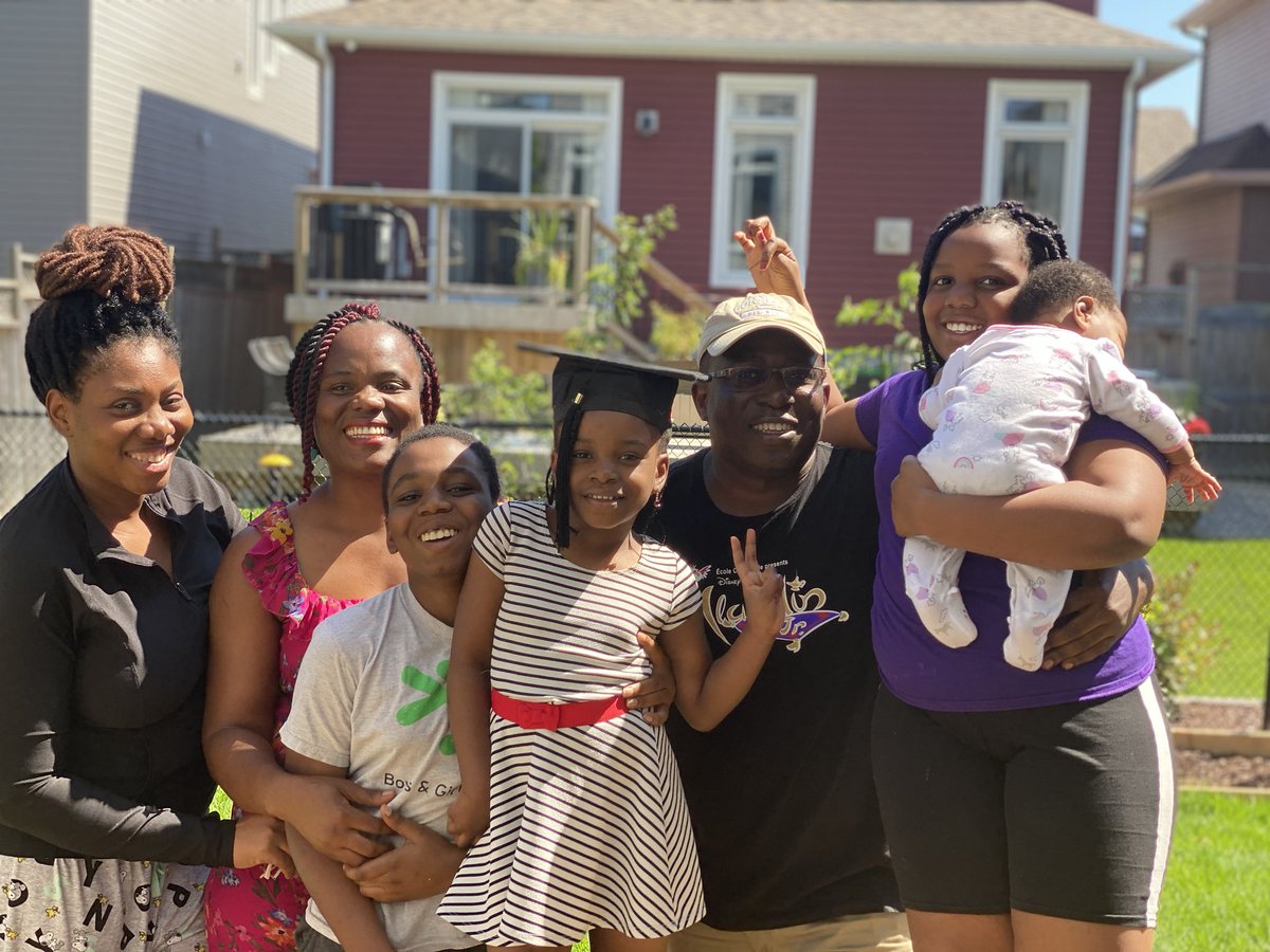AnalyticPatrick's tweet photo. Celebrating our “Landlady’s” graduation! Congratulations Amarachi! Welcome to Grade 1! #ProudDad https://t.co/DBPcvLX8aL