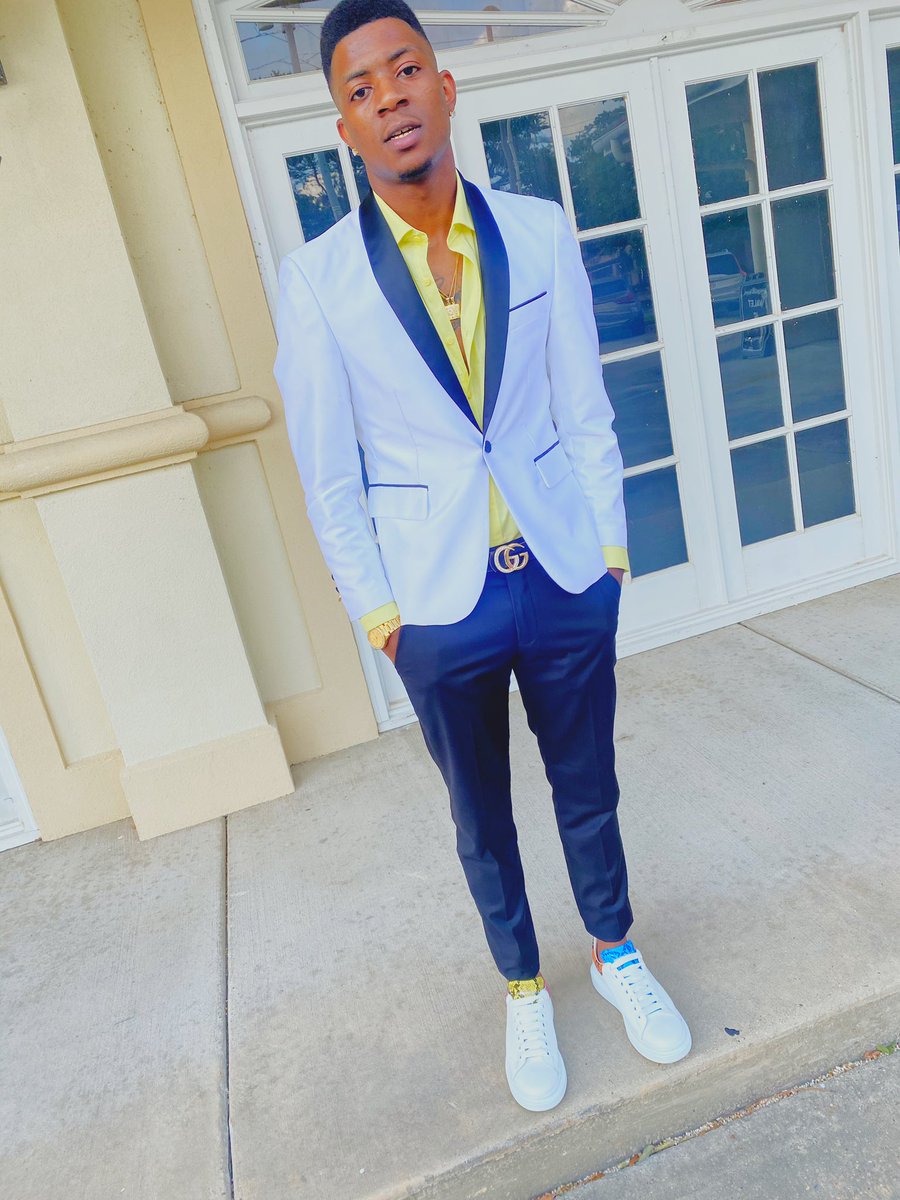 ______Lew's tweet image. If You Know Boosiecain Then You Know I Represent The Pain The Struggle .. Never Said I Always Had Money It Was Hard Af To Get Where I’m At Today!... So Before I Let Some Get In The Way Of It We Dealing With It ... PLAY! 😒 #PointMade🎲