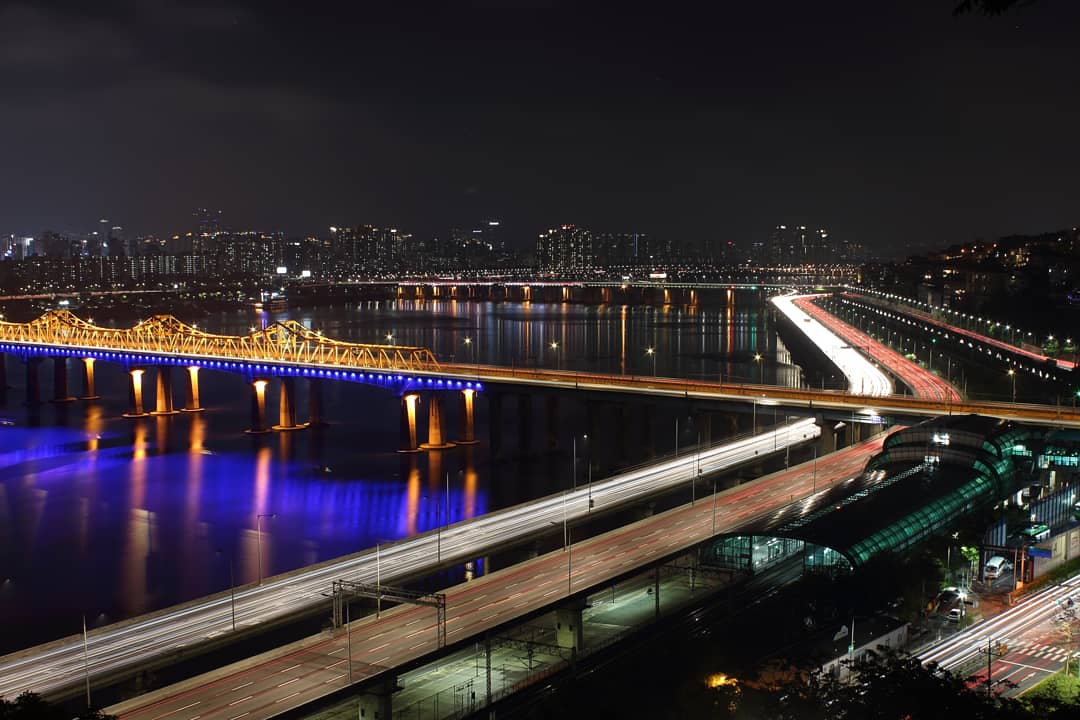 SGC_Twt's tweet photo. #서울 #야경 #서울야경 #국회의사당 #seoul  #moonlight #moonshine #사진작가 #아들 # 첫 작품 #아들의 취미.  사진촬영후 게시합니다 https://t.co/jaoZJetn9H