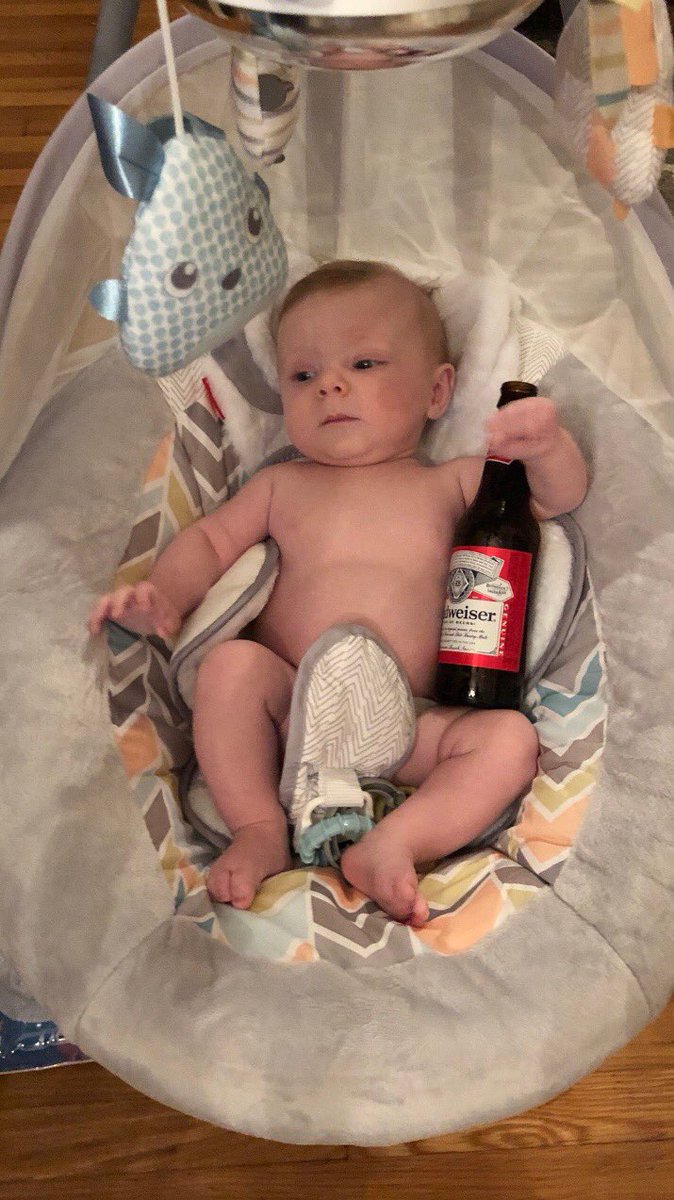 YouCallG's tweet photo. Revolting against onesies and age limits but still saluting the #King - @Budweiser
#4thOfJuly #Patriot #1776 #USA
#Budweiser #KingOfBeers
#BrockMcGregor #YeahYouCallG https://t.co/lpA6TTBfq8