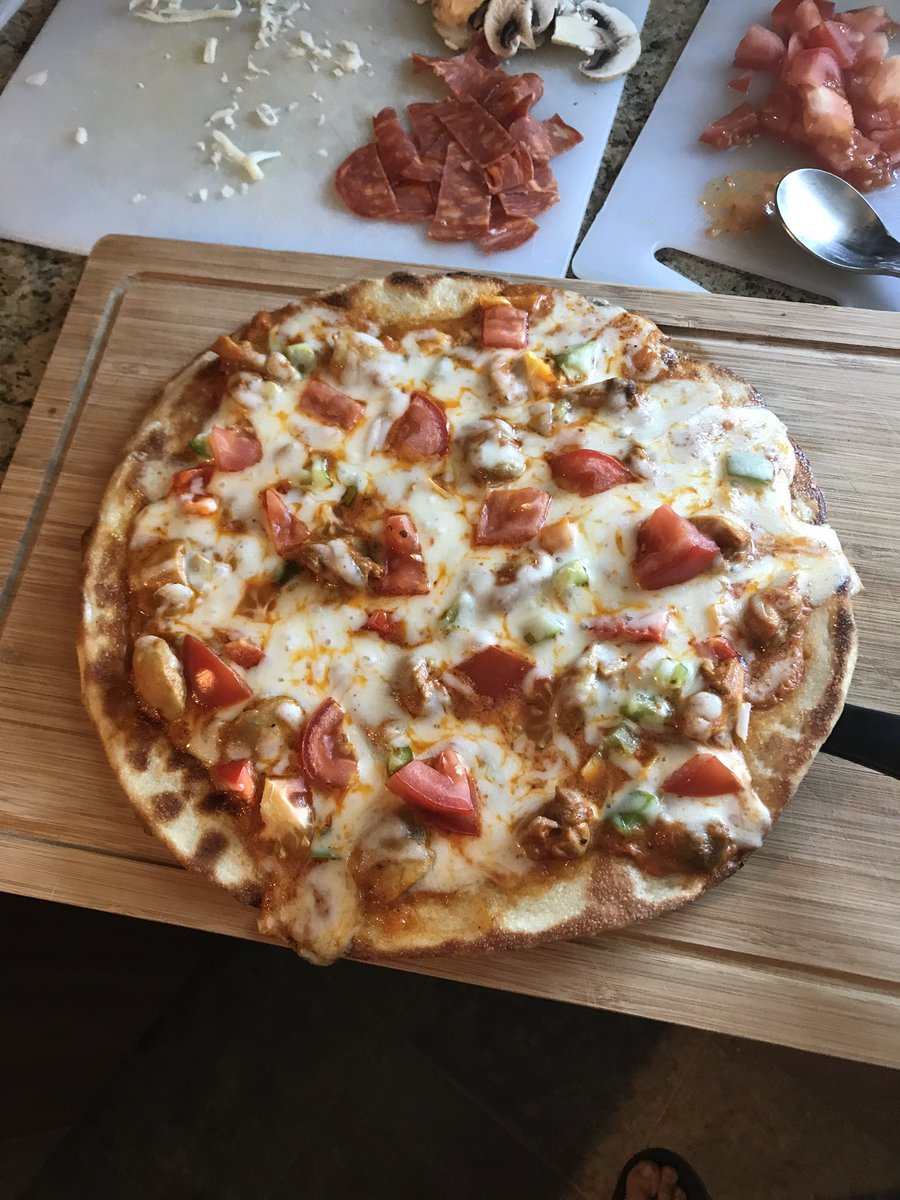 calgaryraptor's tweet photo. @jeskeets Almost nothing better! BBQ Butter Chicken! https://t.co/PfPnsMEsDH