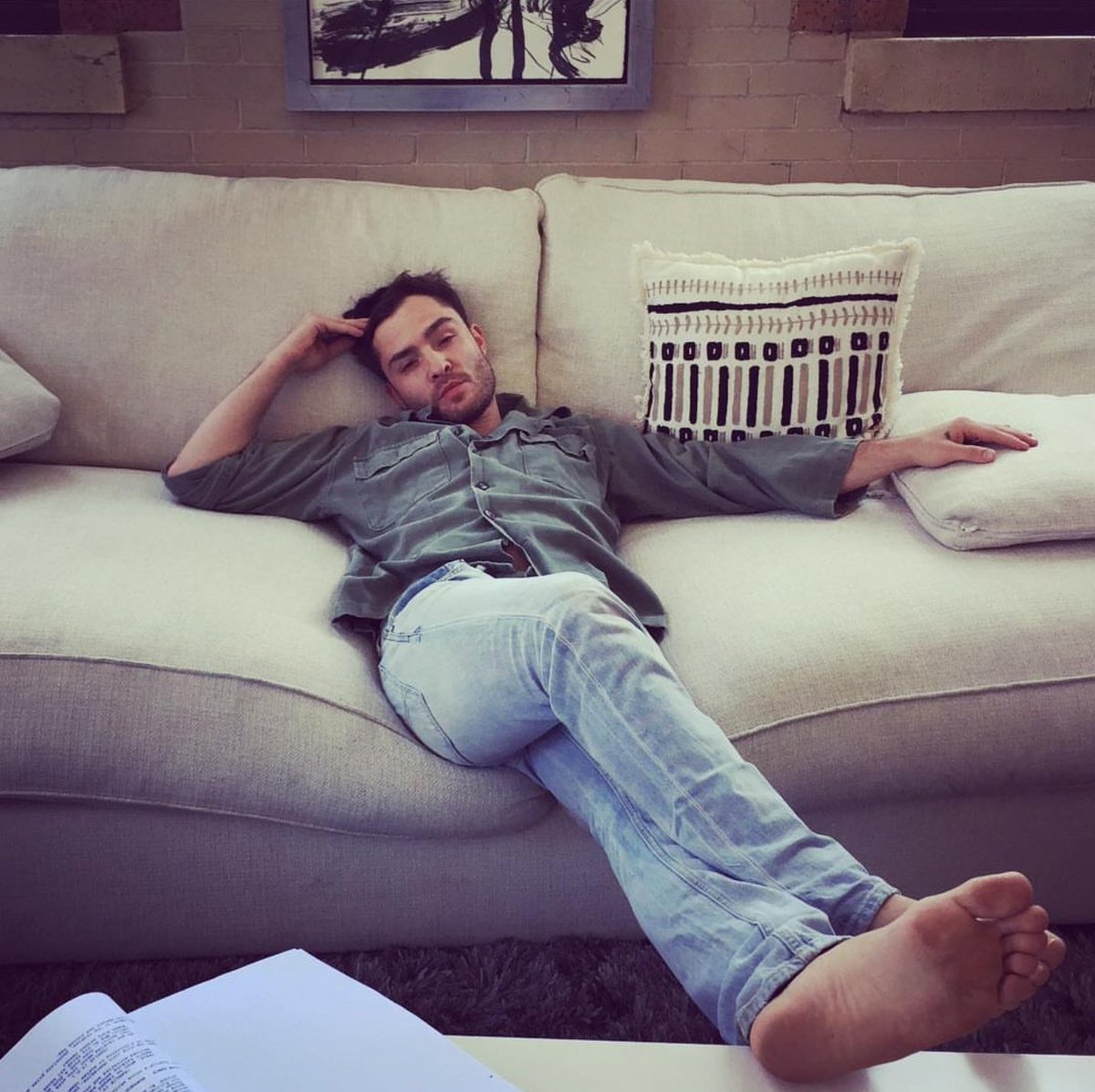 ebony_foot's tweet photo. So, I have A #FootCrush on @EdWestwick and I kind of just stalked his IG. Well, now he knows it's real. Lol #1footfan And yes...you #1footfan now. It's actually a thing. Lol ๐คค๐ฃ XOXO #HopeHeSeesThis https://t.co/WnYx5tGYFV