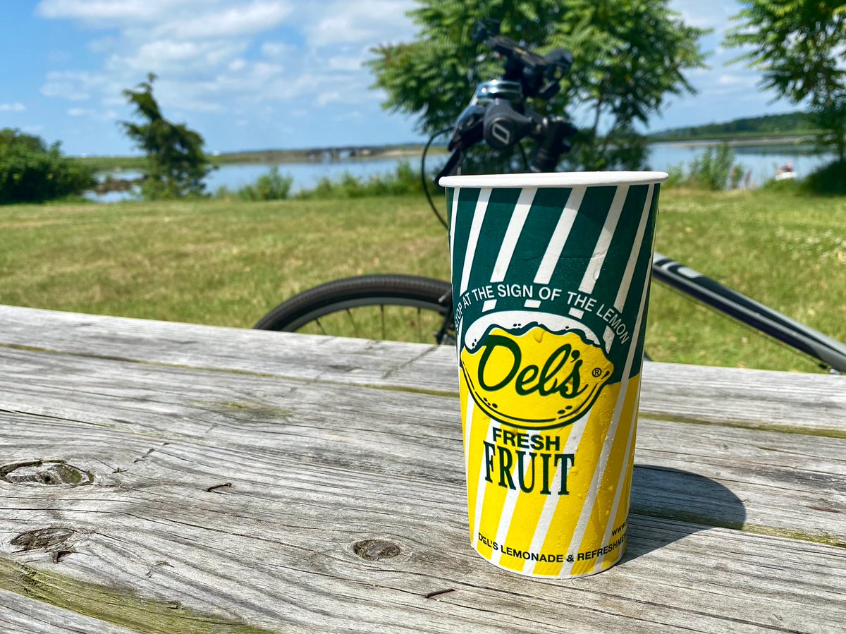 vimalap's tweet photo. I love Rhode Island so much. #RIsummer https://t.co/k0MKNG82cO
