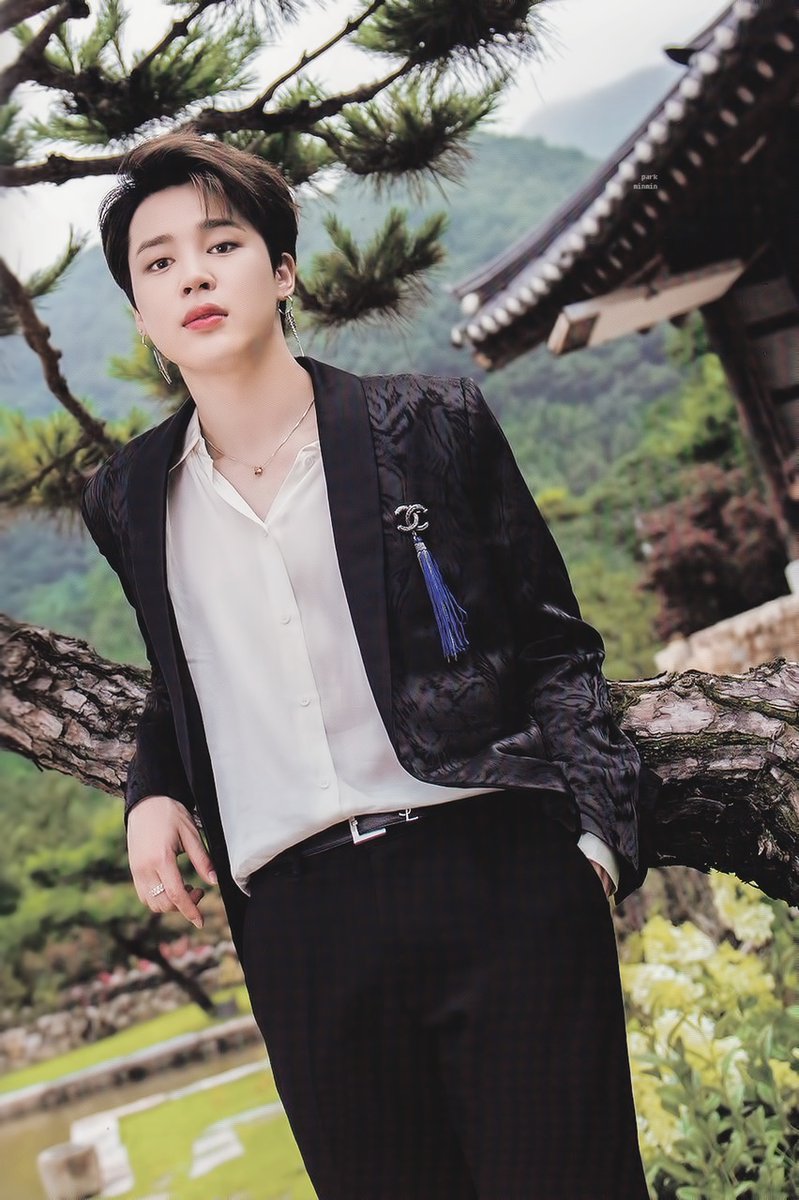 jimipics's tweet photo. park jimin. https://t.co/VJqfZFLnpj