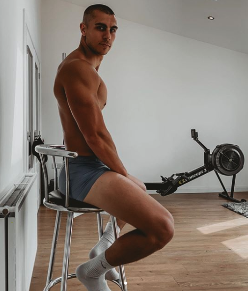 ReviewsOnlyFans's tweet photo. Our new review for Oliver James (#o_james_90 on Instagram and #sexysh on #OnlyFans) is now live ---> https://t.co/c7kAbF8UqA
#OnlyFansReviews #OnlyFansGuys #GuysofOnlyFans #OnlyFansGuy #ManOnlyFans #MenOnlyFans #OnlyFansGay #OnlyFansGays #HotStraightGuys https://t.co/TVfPZiHWNL