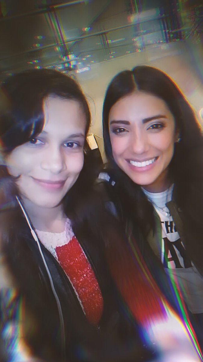 15_Solecito_XD's tweet image. @MCHeisel Te voy extrañar un montón ayer fue tu último programa en vivo por la mejor emisora de todo los tiempo @los40colombia fue unos meses escuchandote en #WeLove40  por las tardes #HeiselTime antes del 2018 en ese año empezó de 10 am a 12 M y te despediste por lo alto 👏 👏👏