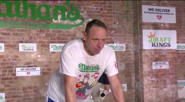 bigskii2002's tweet photo. @espn @joeyjaws THE GLIZZY GLADIATOR STRIKES AGAIN😈😈😈 https://t.co/ORjqwxXacb