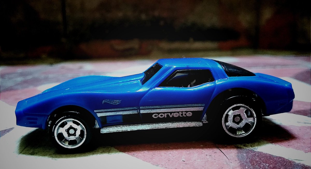 FOX5ONE4Fox1's tweet photo. Hot wheels Blue Corvette
#HotWheels
#CarToy
#Corvette
#HotWheelsCorvette
#collectibles
#photography
#CarClassics
#CoolClassics https://t.co/u5hl1VcUIK