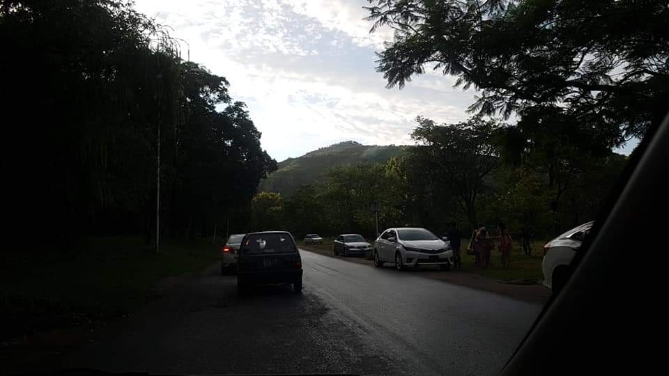 UroojTKhan's tweet photo. Serenity at its best yet again in #Islamabad ..😀 Drooled over the nature, peace &amp; pulchritude the entire evening 🌫🌞🌈🌳

Post #Monsoons First Rain 📸 #4thJuly2020 🇵🇰

#noFilter AT ALL 🤤 #Monsoon2020 #July4th2020 #Islamabad #Pakistan #UroojTKhan 🙇‍♀️💫 https://t.co/7caCk55CbQ