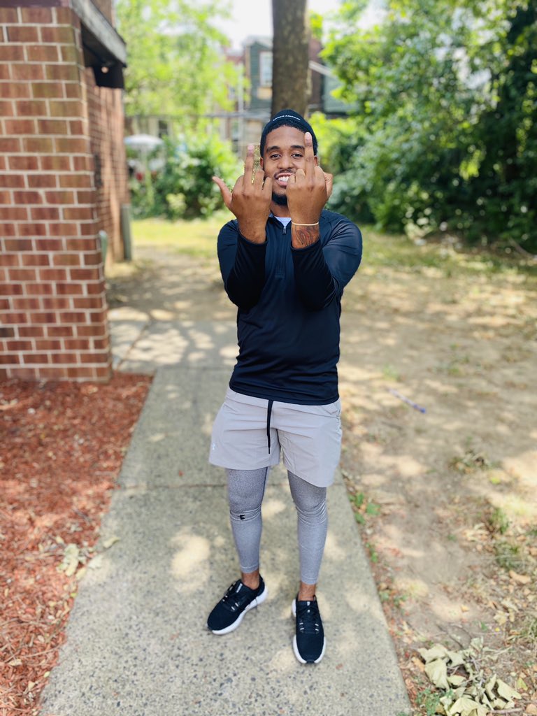 _TIH4's tweet photo. nigga go get you some chedda ain’t nun else to do better.. #4LORD🦅 #FDG🖤 https://t.co/rMIxK2RKsv