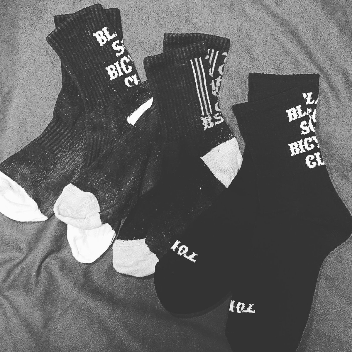 urashimadesign's tweet photo. BLACK SOX BICYCLE CLUB
ソックス3世代揃い踏み https://t.co/MuaoArb6N7