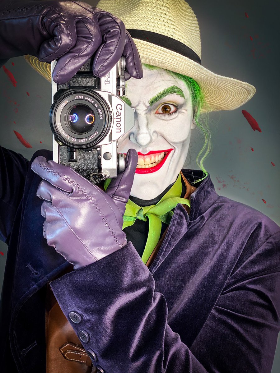 PocketGina's tweet photo. Some time ago I submitted a video of myself recreating the cover of βThe Killing Jokeβ for @whitneysmoore #ABCFest !! This is the end result! Hope it brings a smile to your face. https://t.co/MMZV0AZpb1