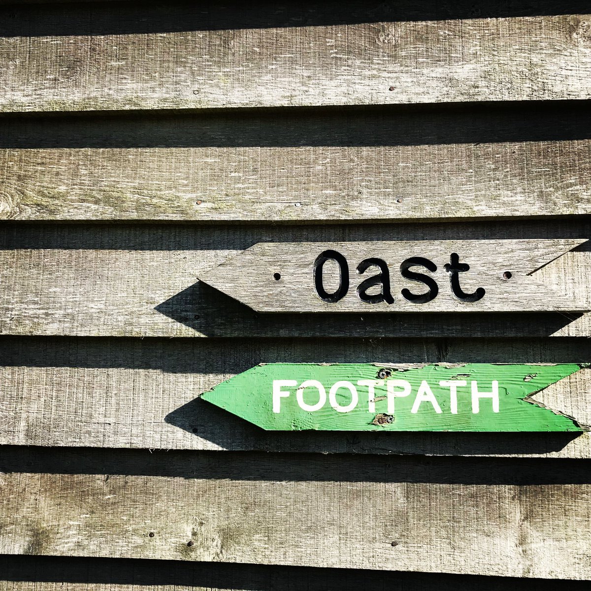 We are OPEN! 4th July has been a big day. Tourism has officially re-commenced, overnight stays are allowed and the Oast and Hut are a roof over holiday-makers heads again 

#visitrye #bredevalley #farmstay #weekenders #safespace #hideaway #visit1066country @Visit1066