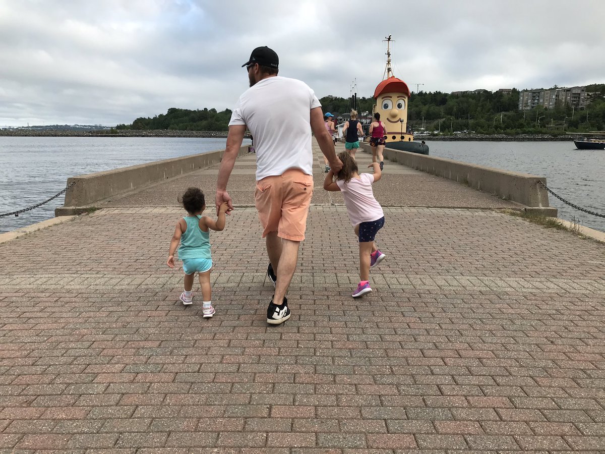 JessFest1987's tweet photo. @ParticipACTION @CanadianTire We love discovering local walking spots and trails. https://t.co/su8iMwhdvL