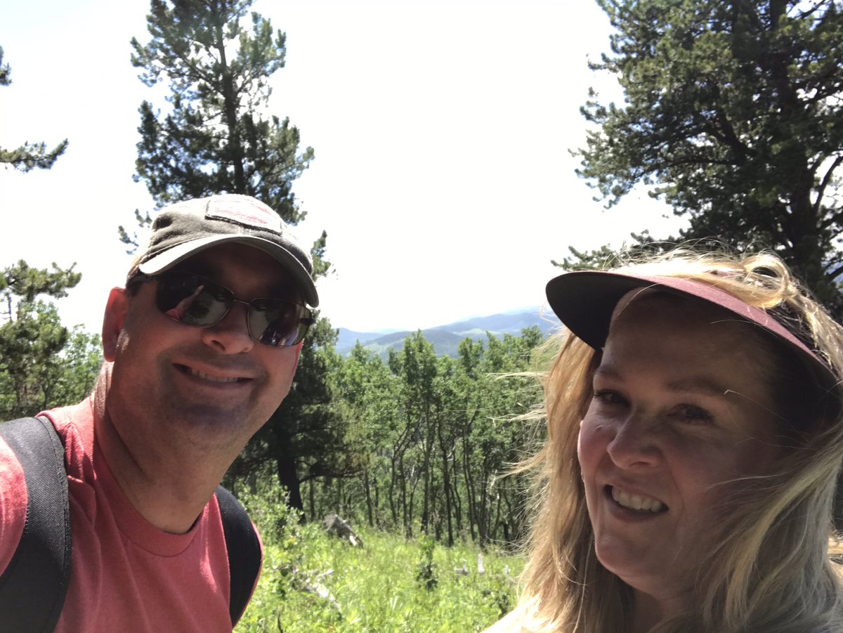jbschoneck's tweet photo. Easy hike - my butt. Thank God for the @PowderhornBar for the cool down. #fullertonloop #kananaskis #braggcreek https://t.co/N5eiofA2Hf