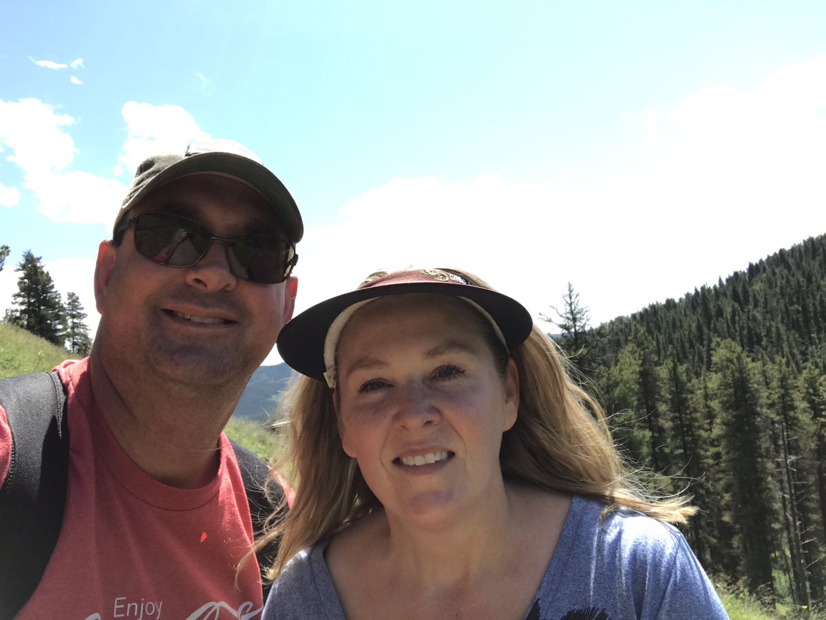 jbschoneck's tweet photo. Easy hike - my butt. Thank God for the @PowderhornBar for the cool down. #fullertonloop #kananaskis #braggcreek https://t.co/N5eiofA2Hf