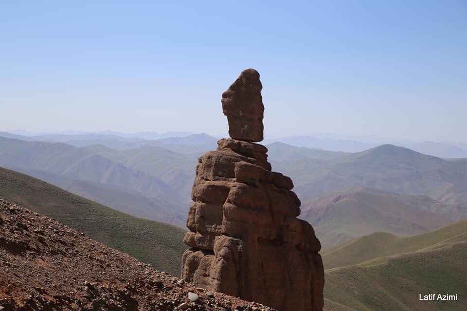 vatantoday's tweet photo. تصاویری از "کوه عروس" واقع در منطقه پنجاب، استان بامیان!

آیا افسانه کوه عروس را میدانید؟ https://t.co/dXx9LJLCJo