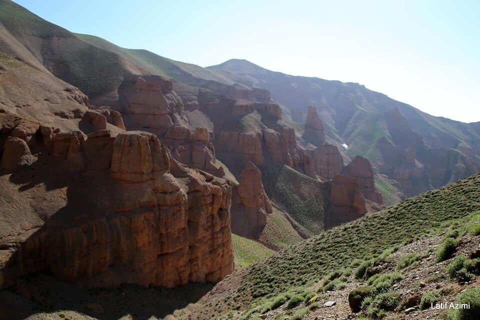 vatantoday's tweet photo. تصاویری از "کوه عروس" واقع در منطقه پنجاب، استان بامیان!

آیا افسانه کوه عروس را میدانید؟ https://t.co/dXx9LJLCJo