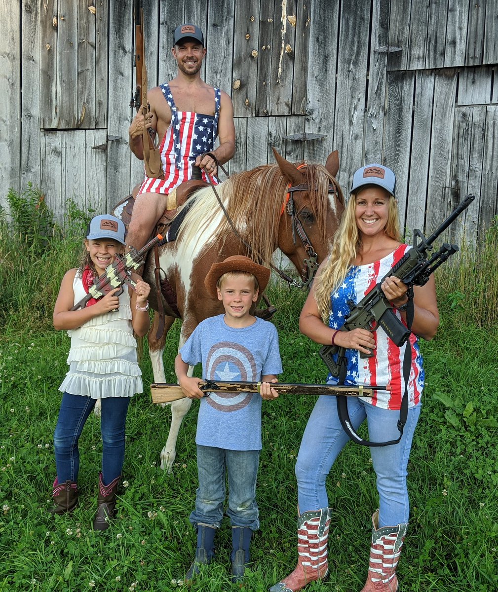 ruggedmeats's tweet photo. Meats, mares, muskets, 'merica! Doesn't get much more Patriotic than that! Happy Independence Day from the Rugged Meats family to yours! #FourthofJuly2020 #ProudToBeAnAmerican https://t.co/SUreO2BNiX
