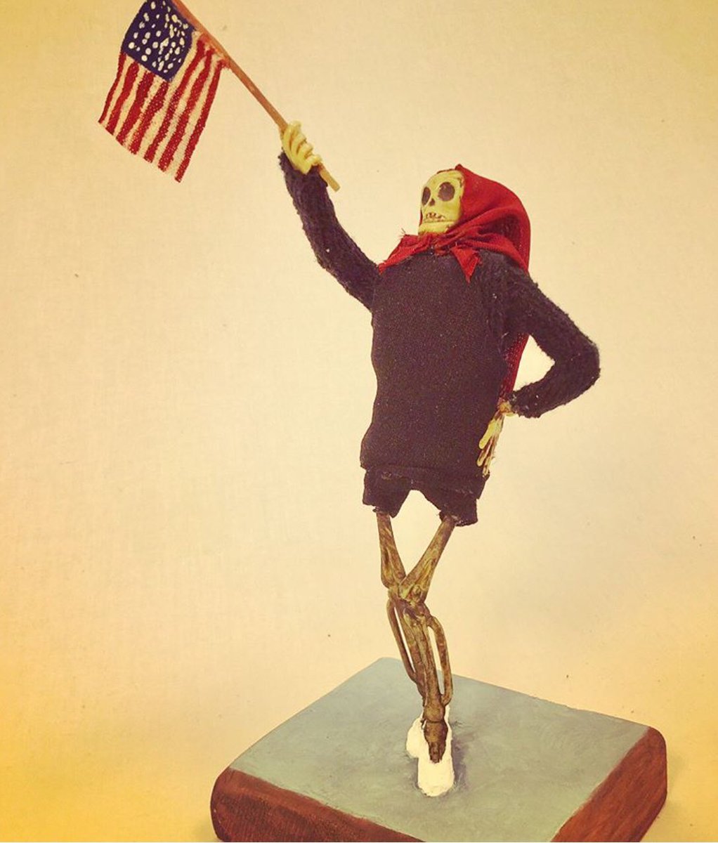 HistoryBones's tweet photo. Happy 4th from Little Edie and friends. #LittleEdie #Happy4thofJuly #GrayGardens #FlagDance https://t.co/66xCBxxQhw