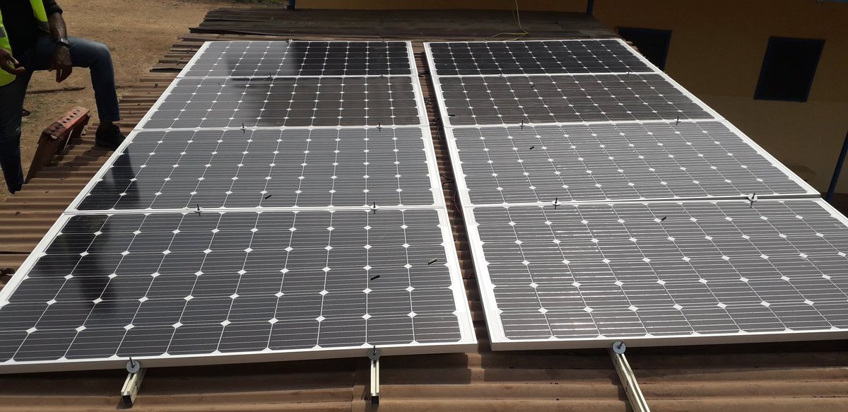 modtech_l's tweet photo. 4kVA inverter system with 4nos 200AH dry cell batteries, 8nos 250W monocrystalline solar panels and 60A/48V MPPT solar charge controller.
#MODTECH #renewableenergy #inverterinstallerlagos #RenewableEnergy #solarenergy https://t.co/4GXiQuQxWs
