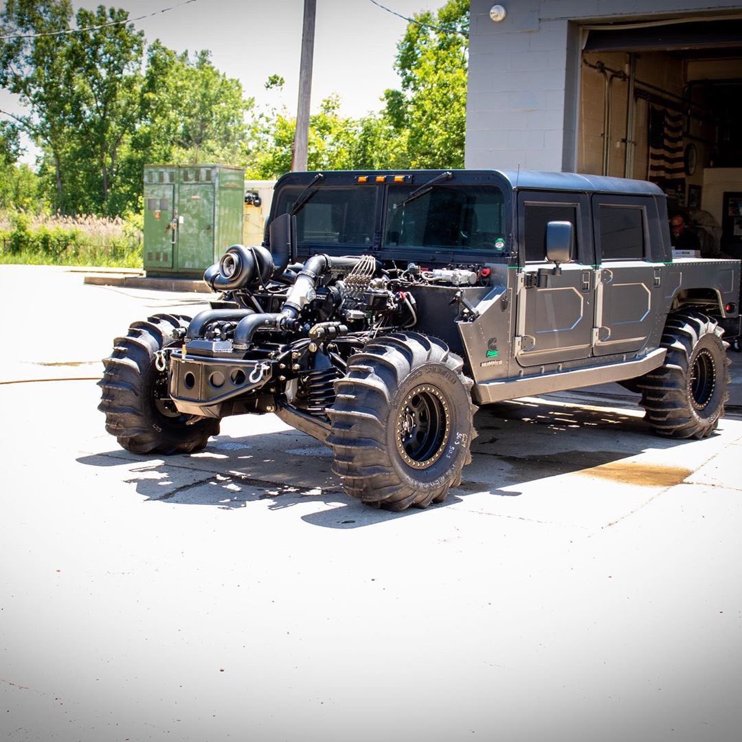 TurbologyLLC's tweet photo. Does it get more #American than a #Cummins swapped #Hummer by @MountainMachine?
•
#turbology #mountainmachine #hummerh1 #humveeh1 #humvee #h1 #cumminsturbodiesel #turbodiesel #turbo #diesel #independenceday #fourthofjuly #4thofjuly #julyfourth #july4th #fourth #4th #america #usa https://t.co/NXsNuqnlaP