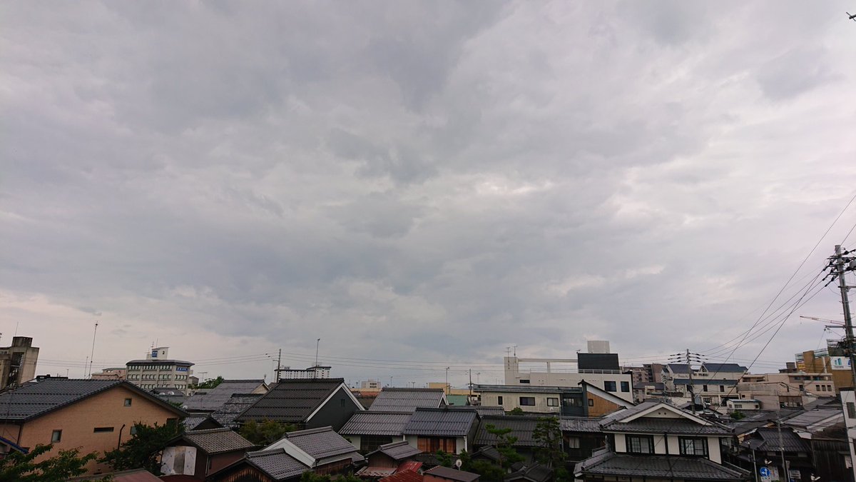 お天気屋 滋賀 長浜 7 5 日 今朝の長浜はくもりです 雨は降っていません 今日の予報は くもり 朝一時雨 梅雨前線や湿った空気の影響で概ねくもりの一日となる見込みですが 午前中を中心に雨の降る所があるかもしれませんのでご注意下さい お天気屋 滋賀 長浜 7 5 日 今朝の長浜はくもりです 雨は降っていません 今日の予報は くもり 朝一時雨 梅雨前線や湿った空気の影響で概ねくもりの一日となる見込みですが 午前中を中心に雨の降る所があるかもしれませんのでご注意下さい