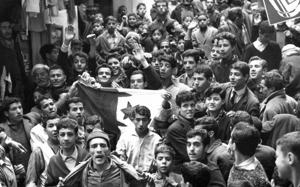 itsmounaaa's tweet photo. 5 juillet 1962, cela fait maintenant 58 ans que l’Algérie est indépendante. Gloire à nos martyrs et Allah yarham chouhada 🇩🇿 https://t.co/A650Y7FkNY