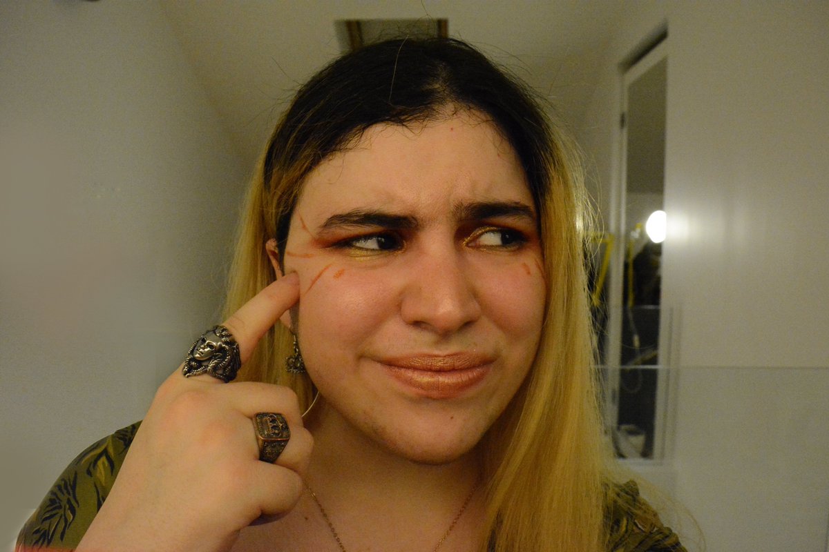 glvavar's tweet photo. impulse closet Prince of Mars cosplay with unedited pictures because I don't know how to edit pictures and I haven't cosplayed in six years? Maybe so. #TPPDay7 #thepenumbrapodcast #7daysofcosplay @thepenumbrapod https://t.co/wL0Wp2sQVI
