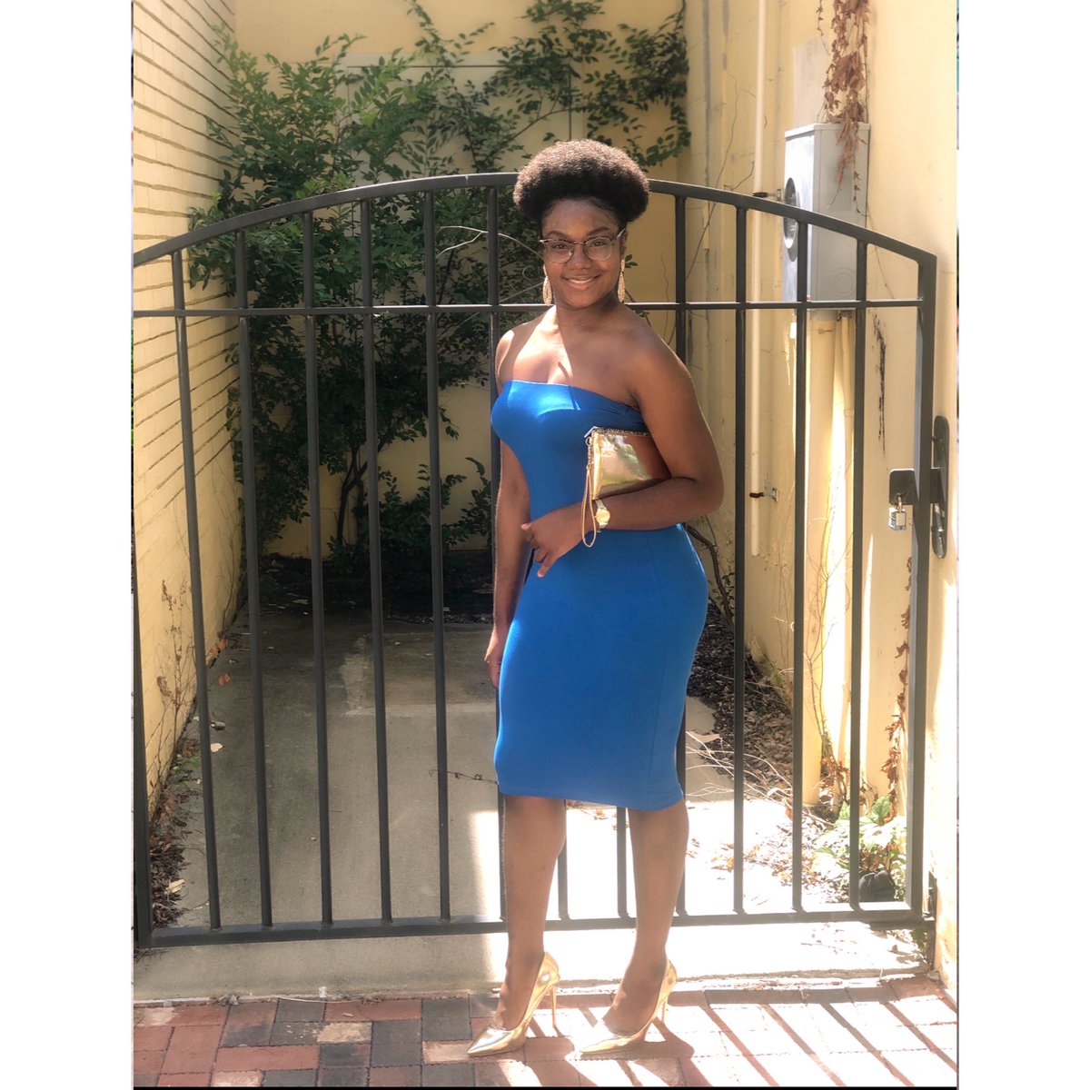 ToneyMs's tweet photo. No More Letting up, You Deserve it all
#alfro #naturalhair #BlackGirlMagic #blackgirlsrock #blessed #cantu #GodIsGood #iseehair #modeling #model #NaturalBeauty #gymmotivation https://t.co/vHNf8LIFA3