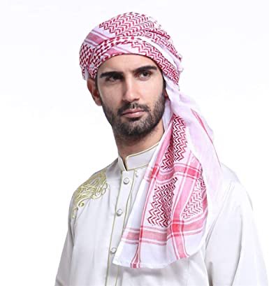 You will tell me: but wait, Michael, aren’t keffiyehs Arabic garments worn by them as part of their national attire? There is also one named Palestinian keffiyeh and popularized by Yassir Arafat. That is correct. And yet its origin is not that straightforward.