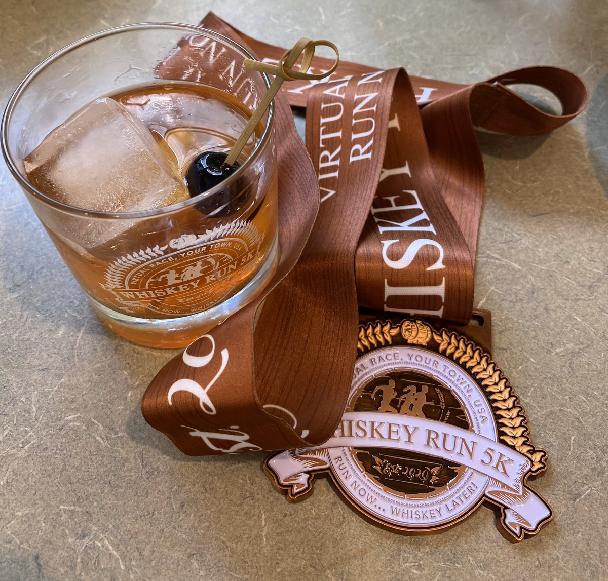 plichtor's tweet photo. Old fashioned to celebrate #whiskeyrun this morning. Thanks @DrRubidium! Reminded me of running with @holly_rees @____alix @Jupivator and the rest of @liugroup #goodtimes #Happy4thofJuly https://t.co/8zJgGAMAP8