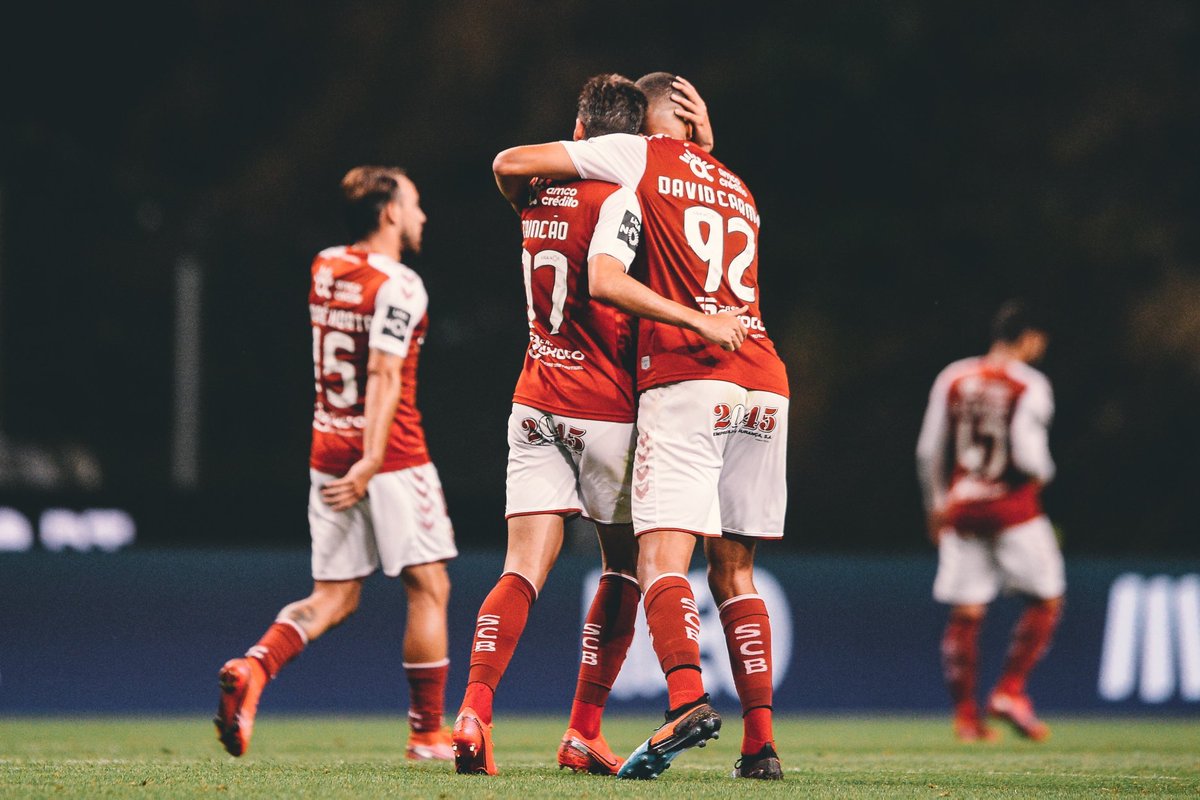 ZoneSCBraga's tweet photo. 🔴⚪️ #SCBCDA | C'EST FINI !
Un Braga forcément ultra dominateur face à un Aves déjà condamné qui l'emporte 4-0. Paulinho énorme, auteur d'un but et de 2 passes décisives ! Très bonne entrée en jeu d'@AbelRuizOrtega auteur d'un but, son premier en #LigaNOS https://t.co/KGc5sn5wTY