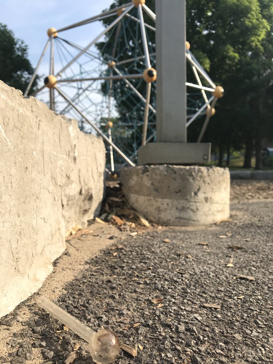 percytweets's tweet photo. Hey ⁦@JimWatsonOttawa⁩ ⁦@cmckenney⁩ have you seen the “shitshow” that’s been created at McNabbCC? People are literally dying on street corners from drug overdoses and the drug debris is everywhere - our neighbourhood kids NEED this park- let’s clean it up! #centretown https://t.co/HSivlo8CdC
