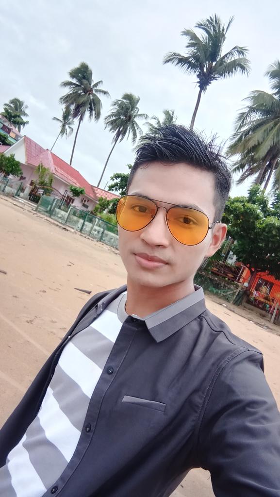 Homeser40671552's tweet photo. Ygn အတွင်း oilmassage home hotel
service များ ကို စျေးနှုန်းချိုသာစွာဖြင့် ခေါနိုင်ပါ
ပြီဗျာ အနှိပ်လည်းအရမ်းကောင်းပြီး service ပိုင်း
ကတော့ 100% ခိုင်နှုန်းအာမခံပါတယ်ဗျာ
Ph 09778173953 https://t.co/BFVvlDKLf1